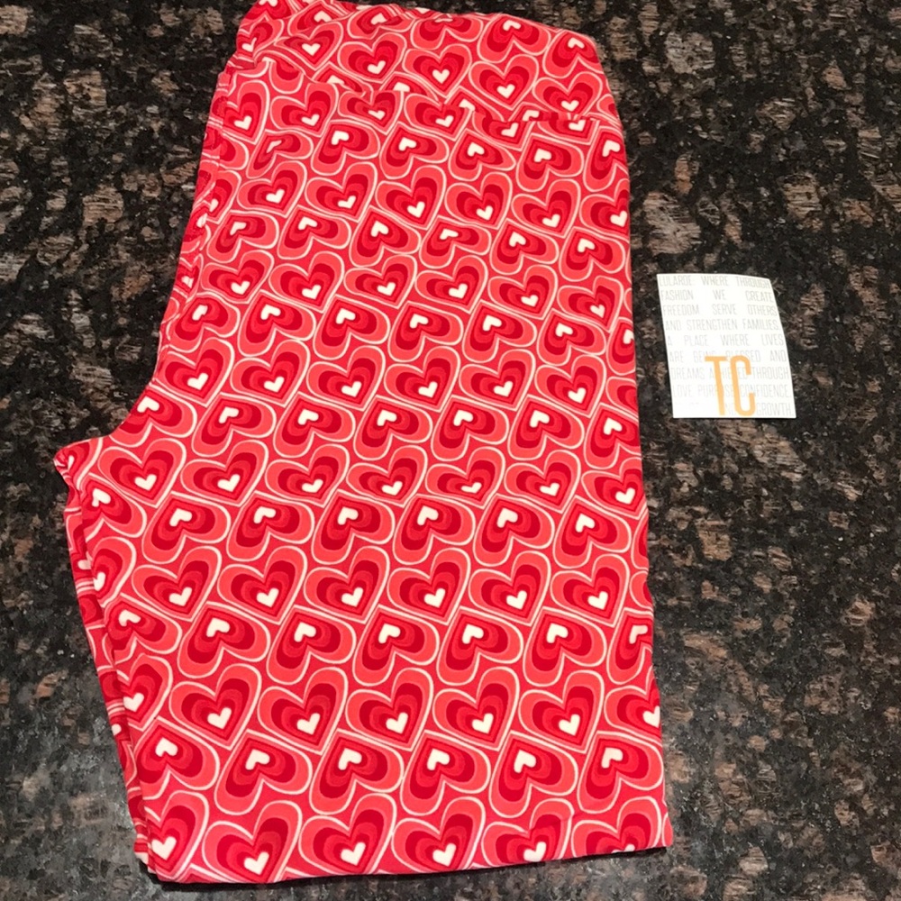 Vintage Tall & Curvy Valentines Day Leggings